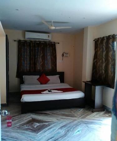 Sunshine Castle- Gachibowli Apartamento Hyderabad Exterior foto
